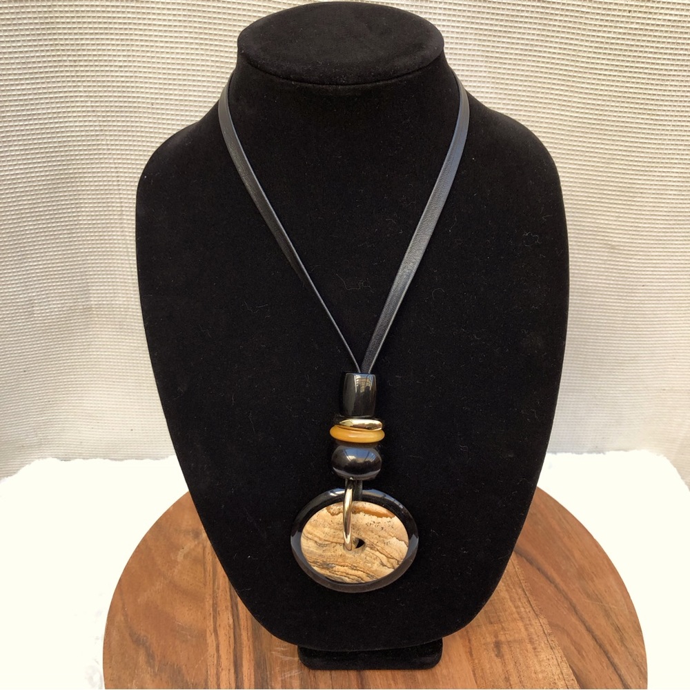 Chico’s Neutral Stone Pendant Necklace